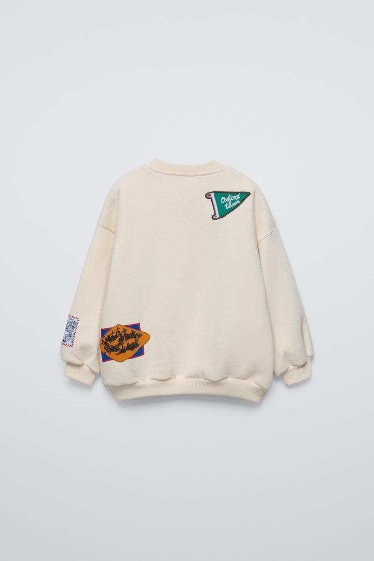 PATCH SWEATSHIRT