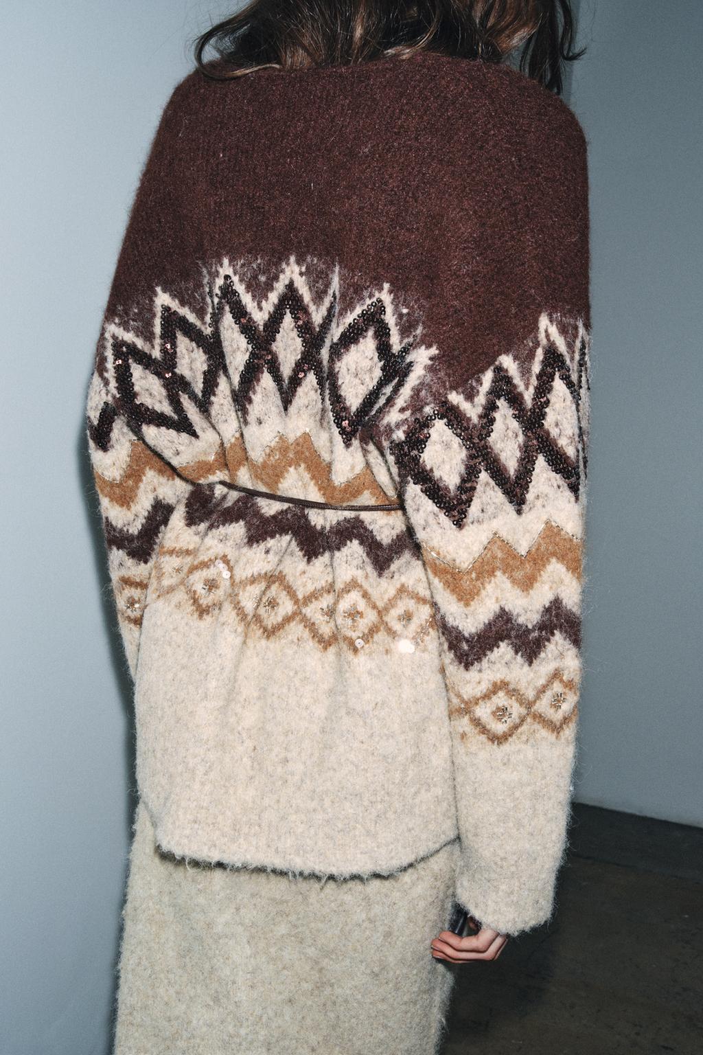 Жаккардовый кардиган с пайетками и поясом