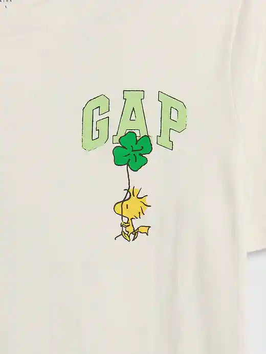 GapKids Peanuts Graphic T-Shirt