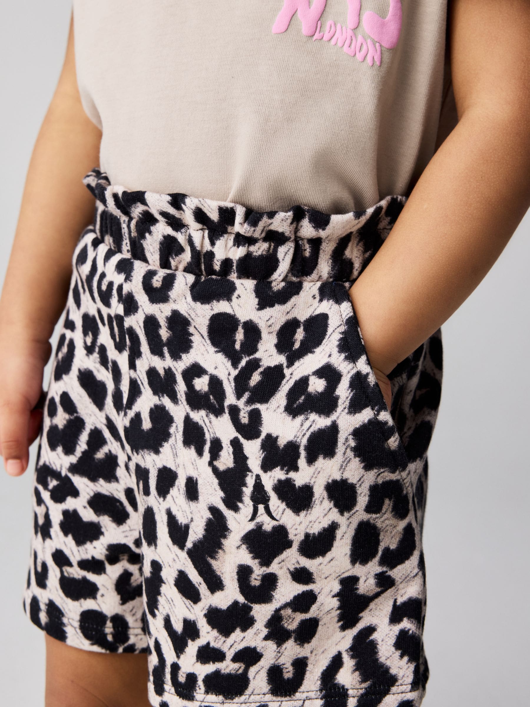 smALLSAINTS Leopard Orlando Frill T-Shirt and Sweat Short Younger Set
