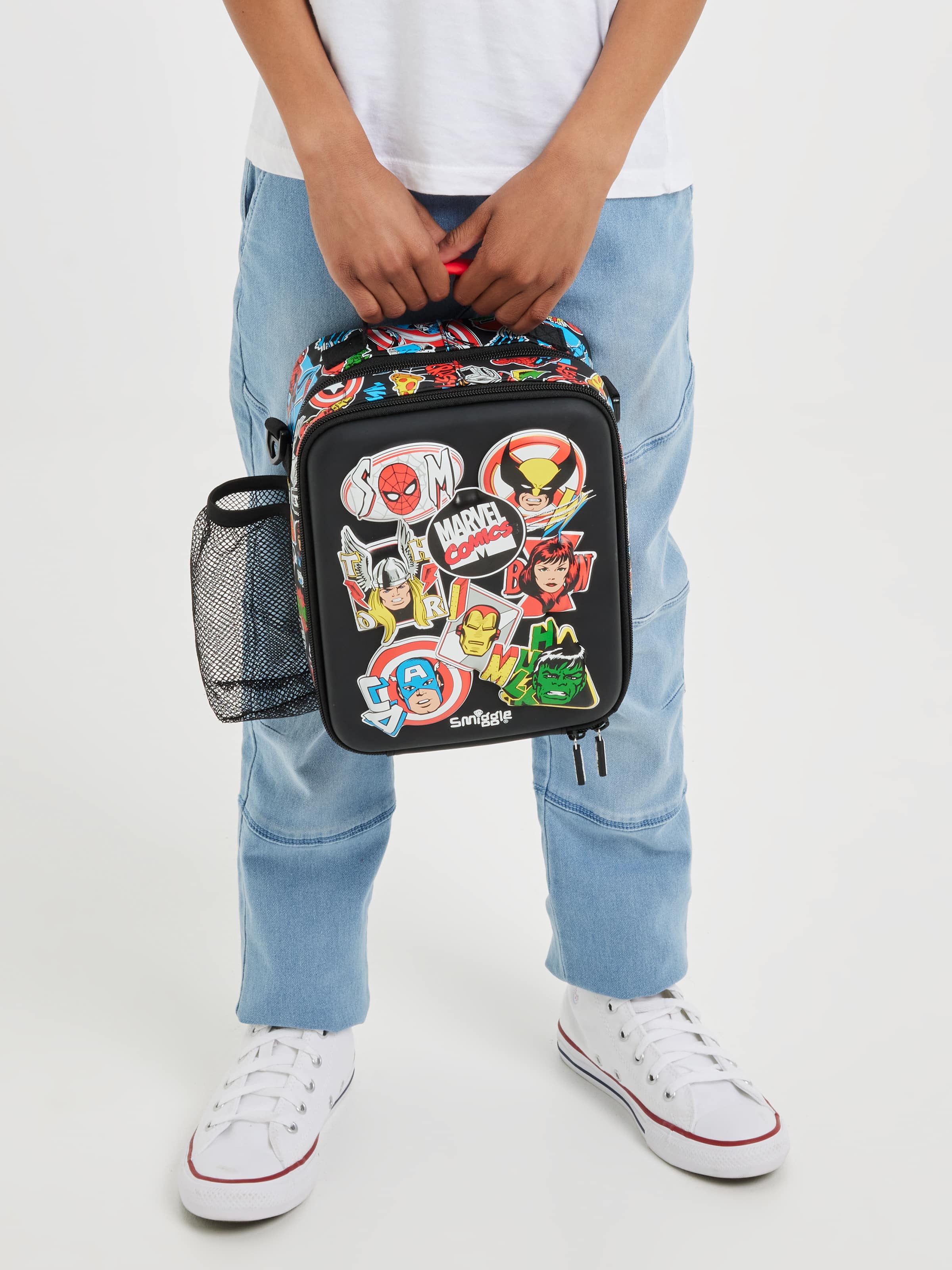 Marvel Hardtop Level Lunchbox With Strap Black