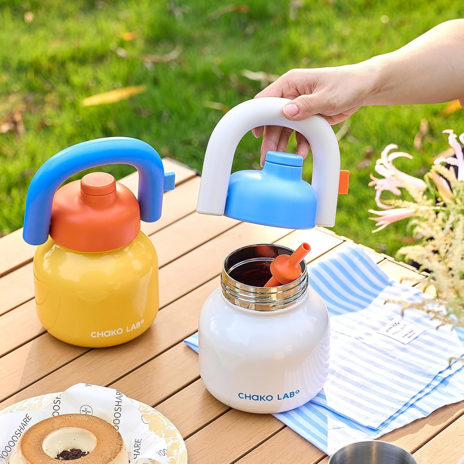 CHAKO LAB Water Bottle with Straw and Carry Handle | Wide Mouth vacuum insulated stainless steel Bottles | Reusable, leak-proof and BPA-free | 33oz(Yellow and blue)