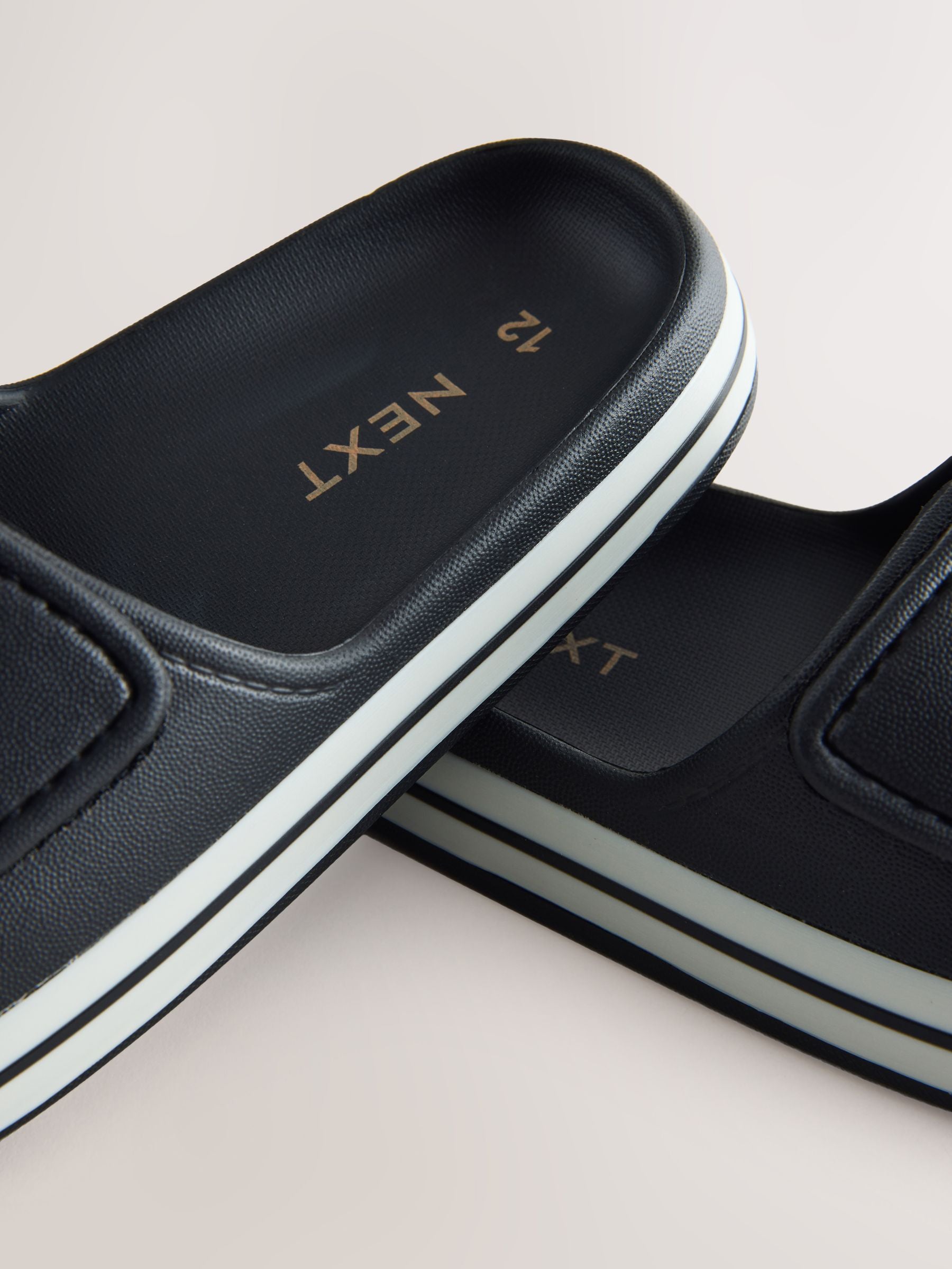 Black Adjustable Sliders