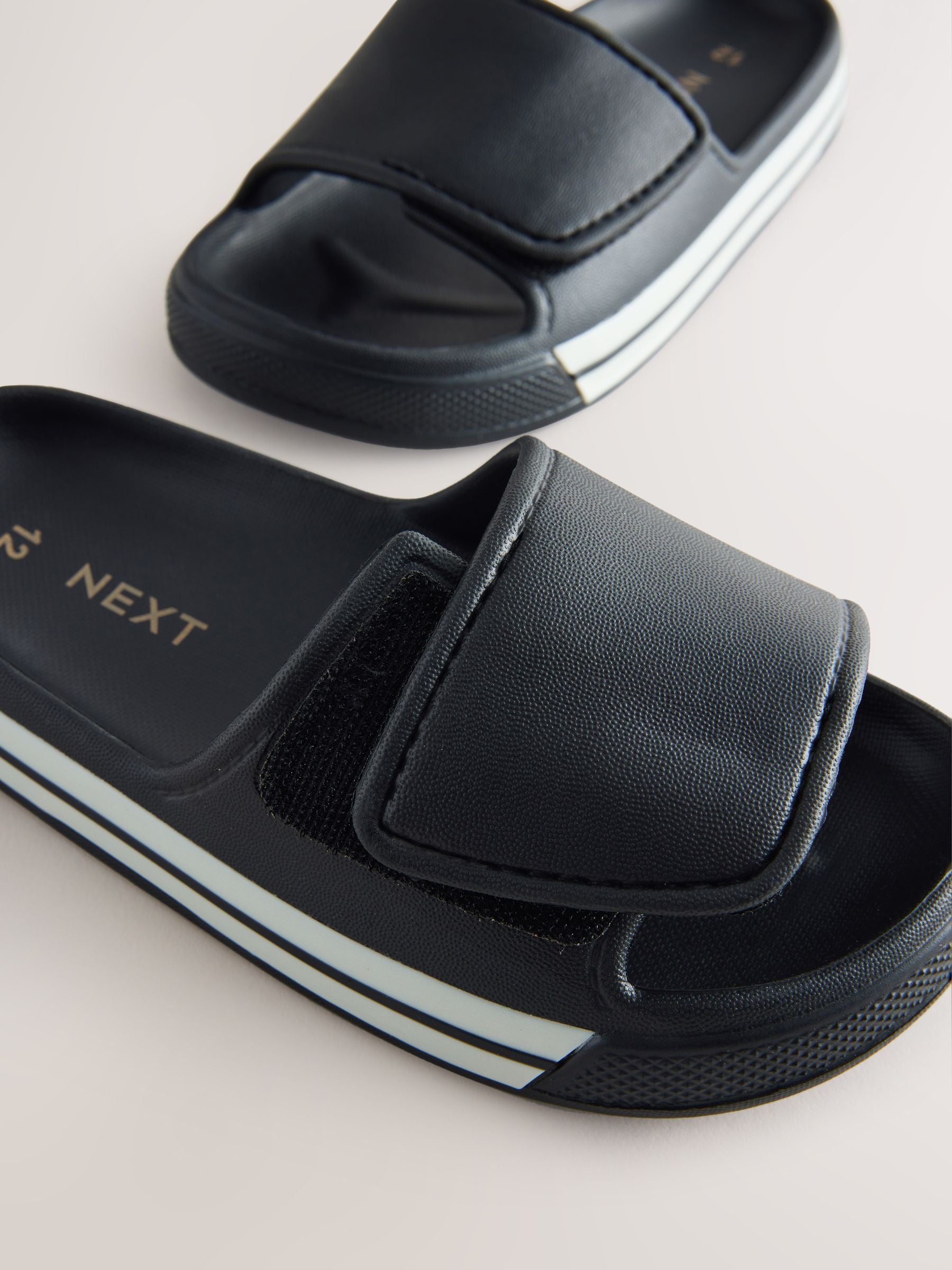 Black Adjustable Sliders