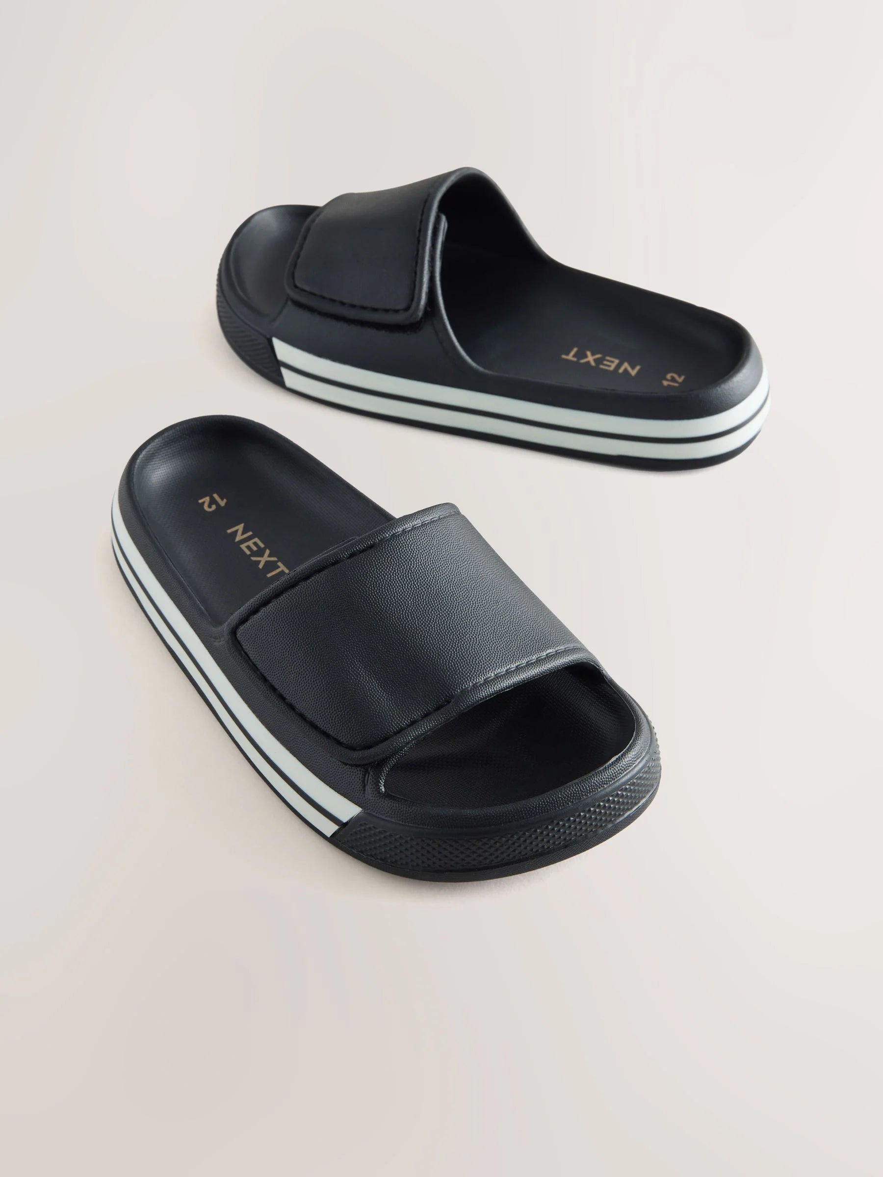 Black Adjustable Sliders