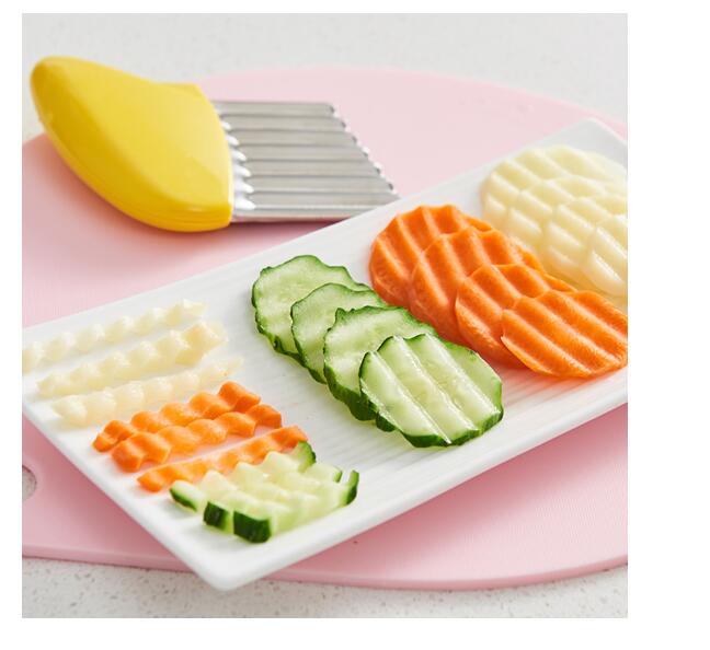 Crinkle Cutter - for veggies & fruit!