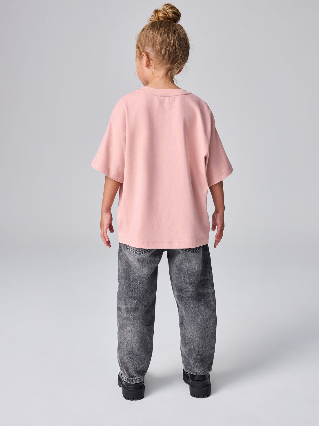 smALLSAINTS Mid Pink Oversized Girls Underground Crew T-Shirt