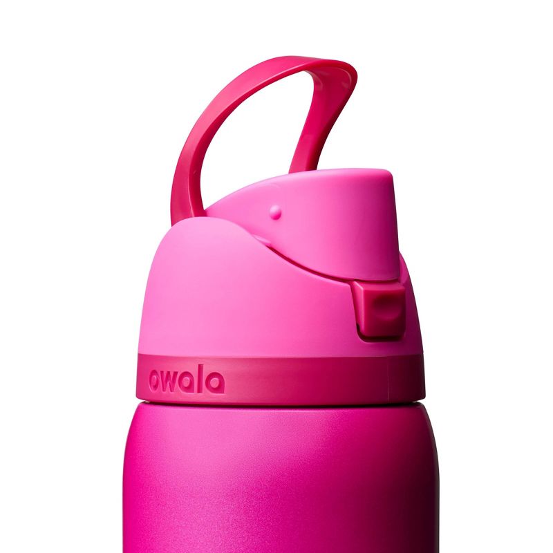 Owala 32 fl oz FreeSip Stainless Steel Water Bottle - Read My Lips