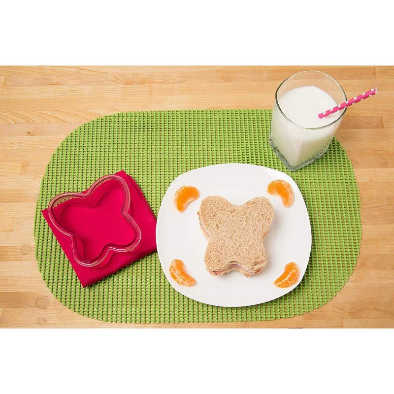 Bentology Sandwich Cutters for Kids, 4 pk - Cute Bread Crust & Cookie Cutters with Butterfly, Star, Dinosaur & Elephant - Great for Lunches & Baking