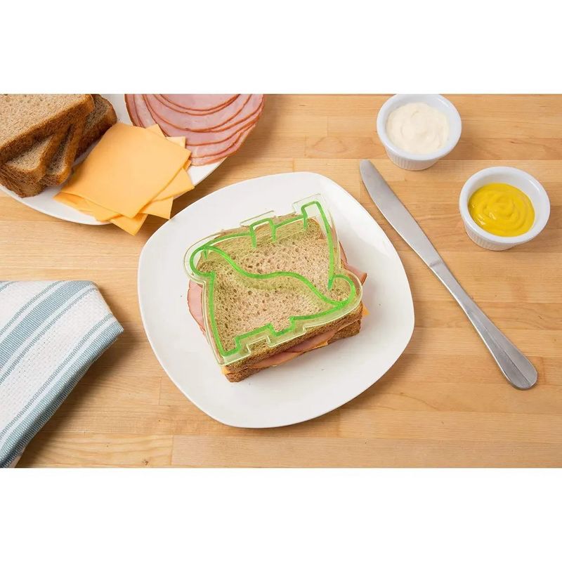 Bentology Sandwich Cutters for Kids, 4 pk - Cute Bread Crust & Cookie Cutters with Butterfly, Star, Dinosaur & Elephant - Great for Lunches & Baking