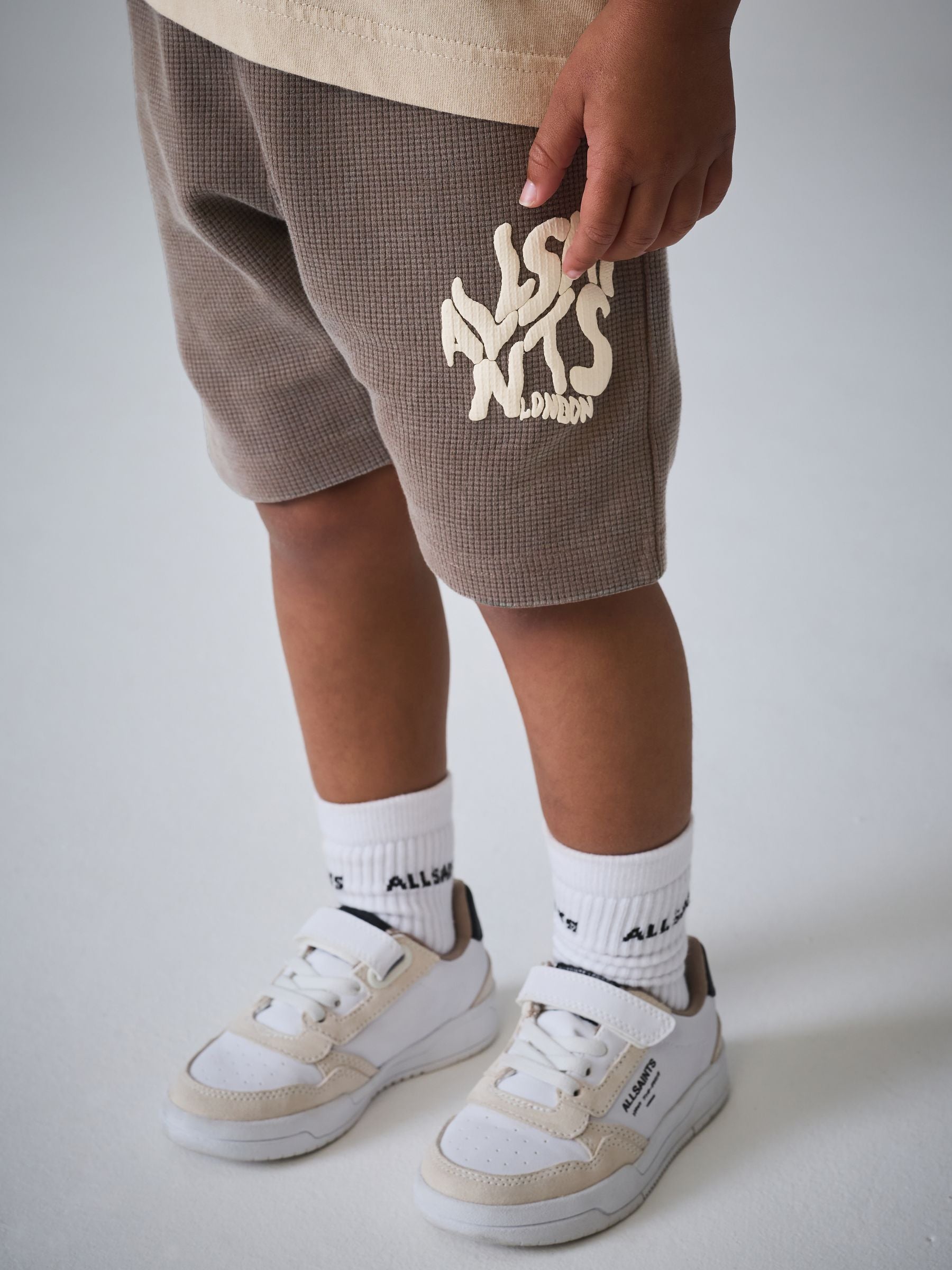 smALLSAINTS Neutral/Waffle Orlando T-Shirt and Shorts Younger Set