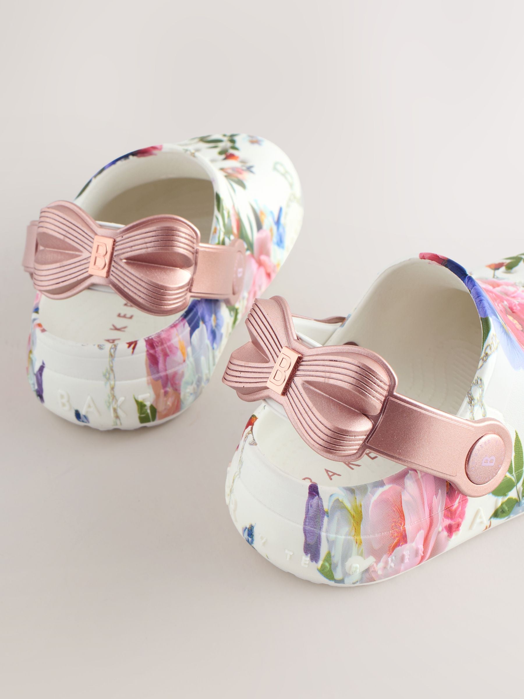 Baker by Ted Baker Girls Bow Clog Sandals