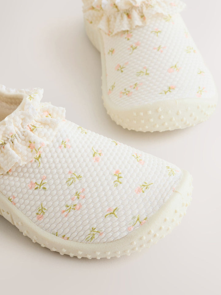 Cream Floral Swim Socks
