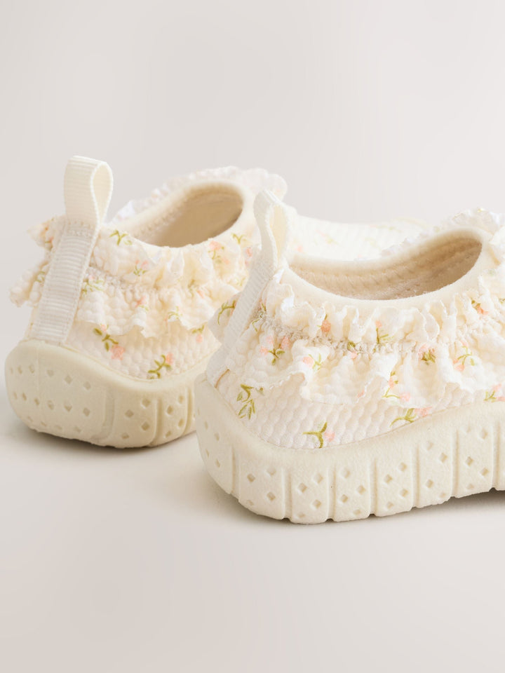 Cream Floral Swim Socks