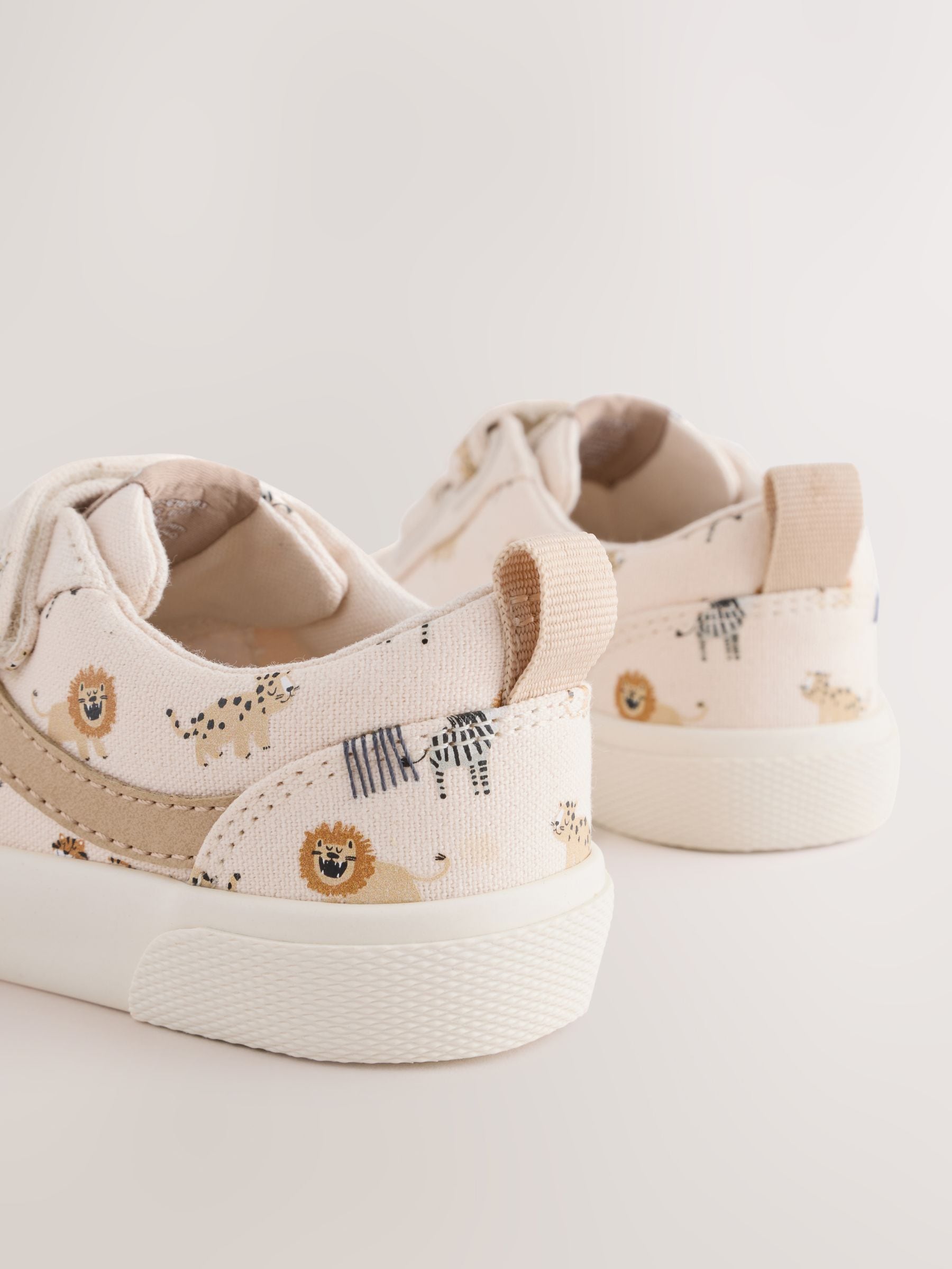 Neutral Safari Standard Fit (F) Trainers
