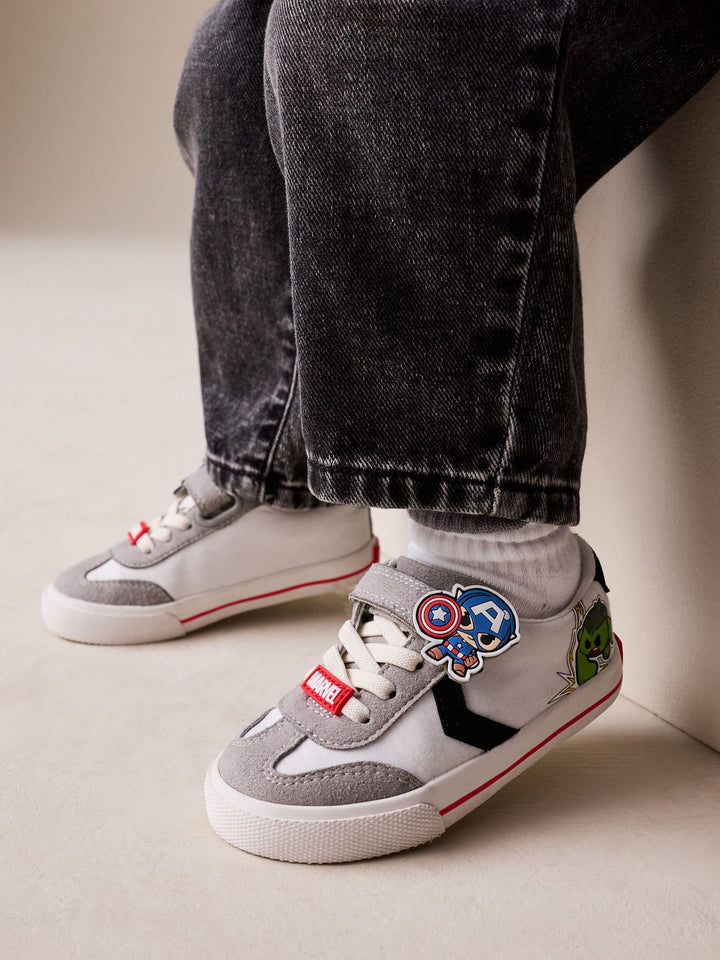 White/Black Wide Fit (G) Marvel Touch Fastening Elastic Lace Trainers