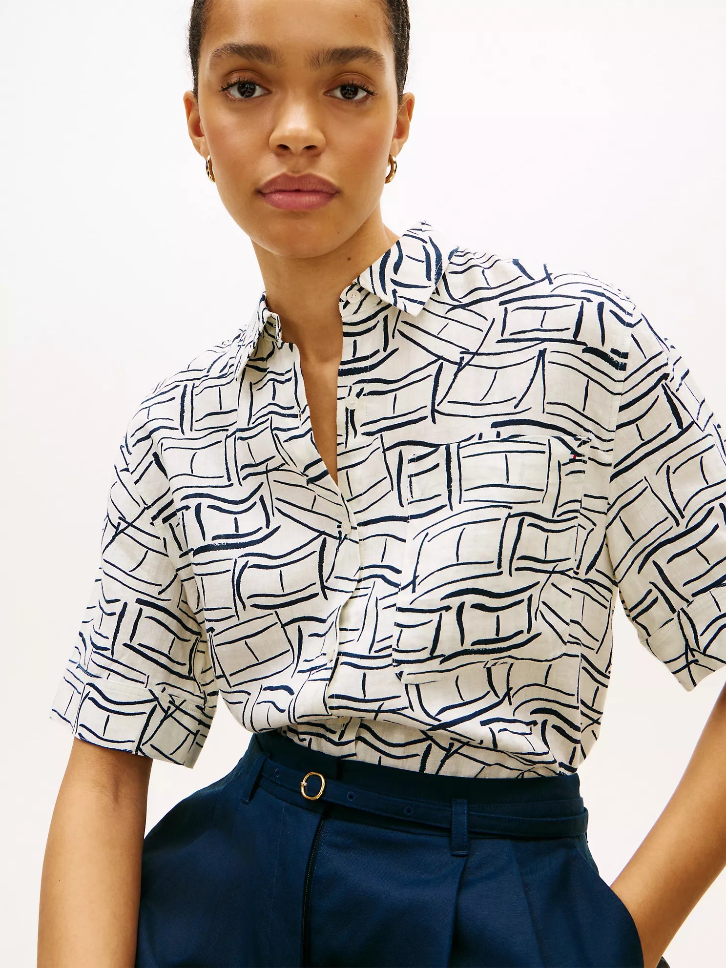 Short-Sleeve Linen Shirt
