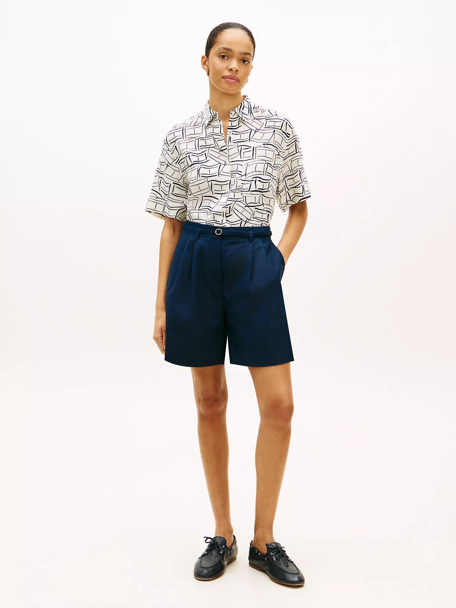 Short-Sleeve Linen Shirt
