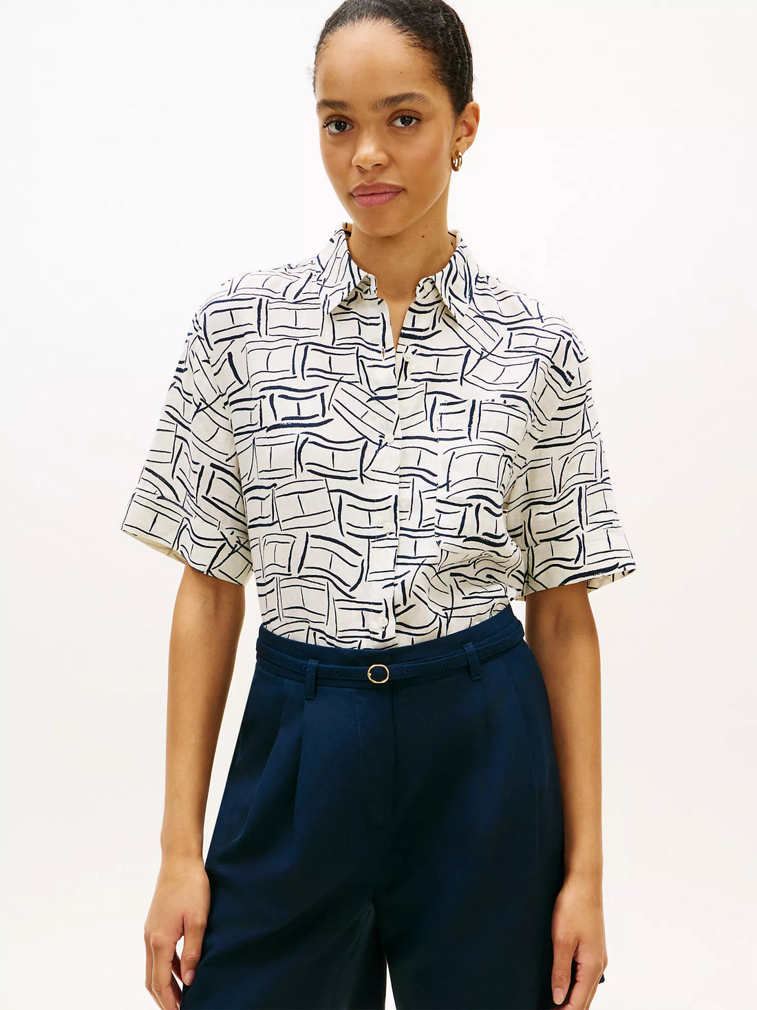 Short-Sleeve Linen Shirt