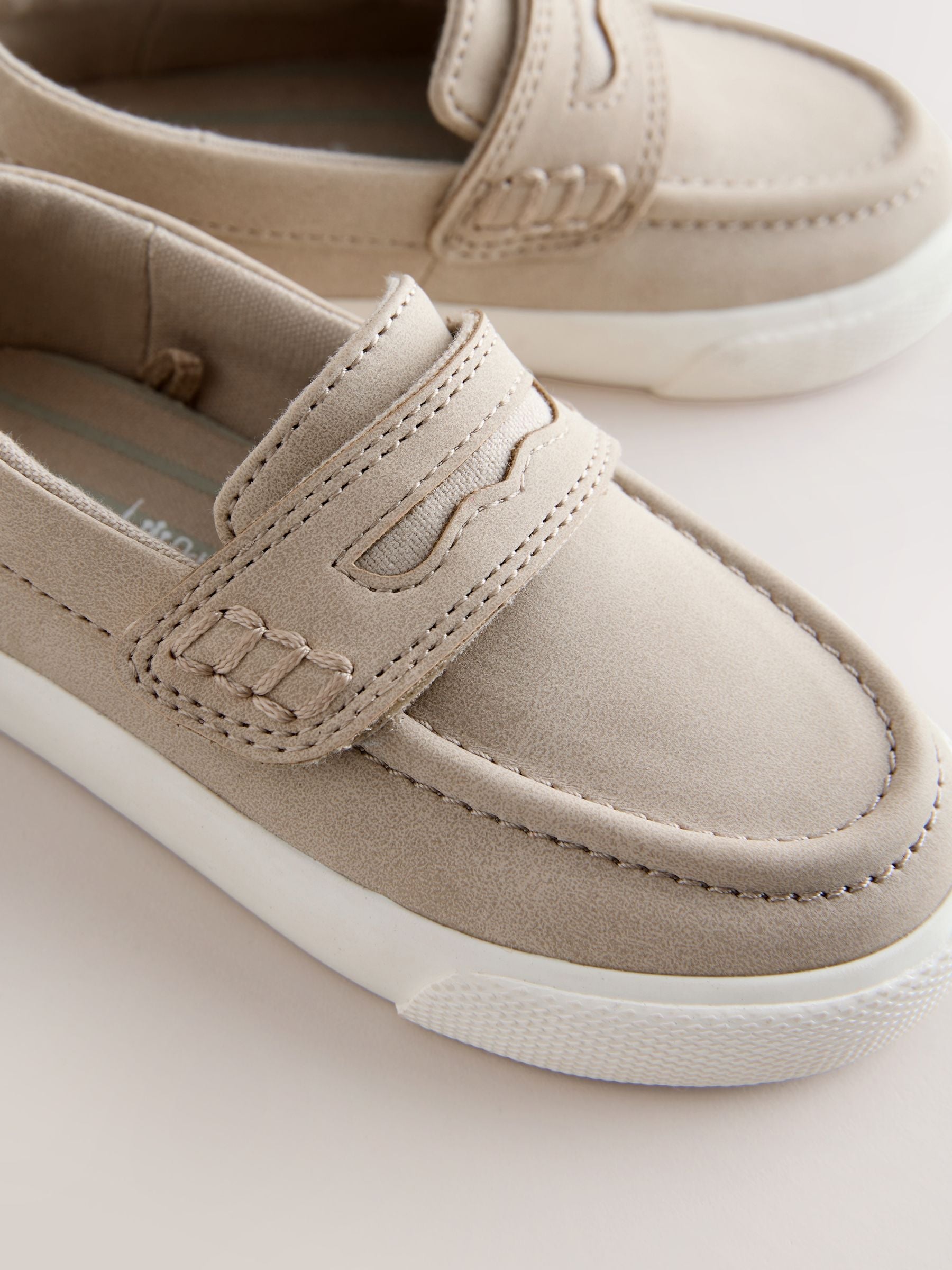 Neutral Wide Fit (G) Loafers