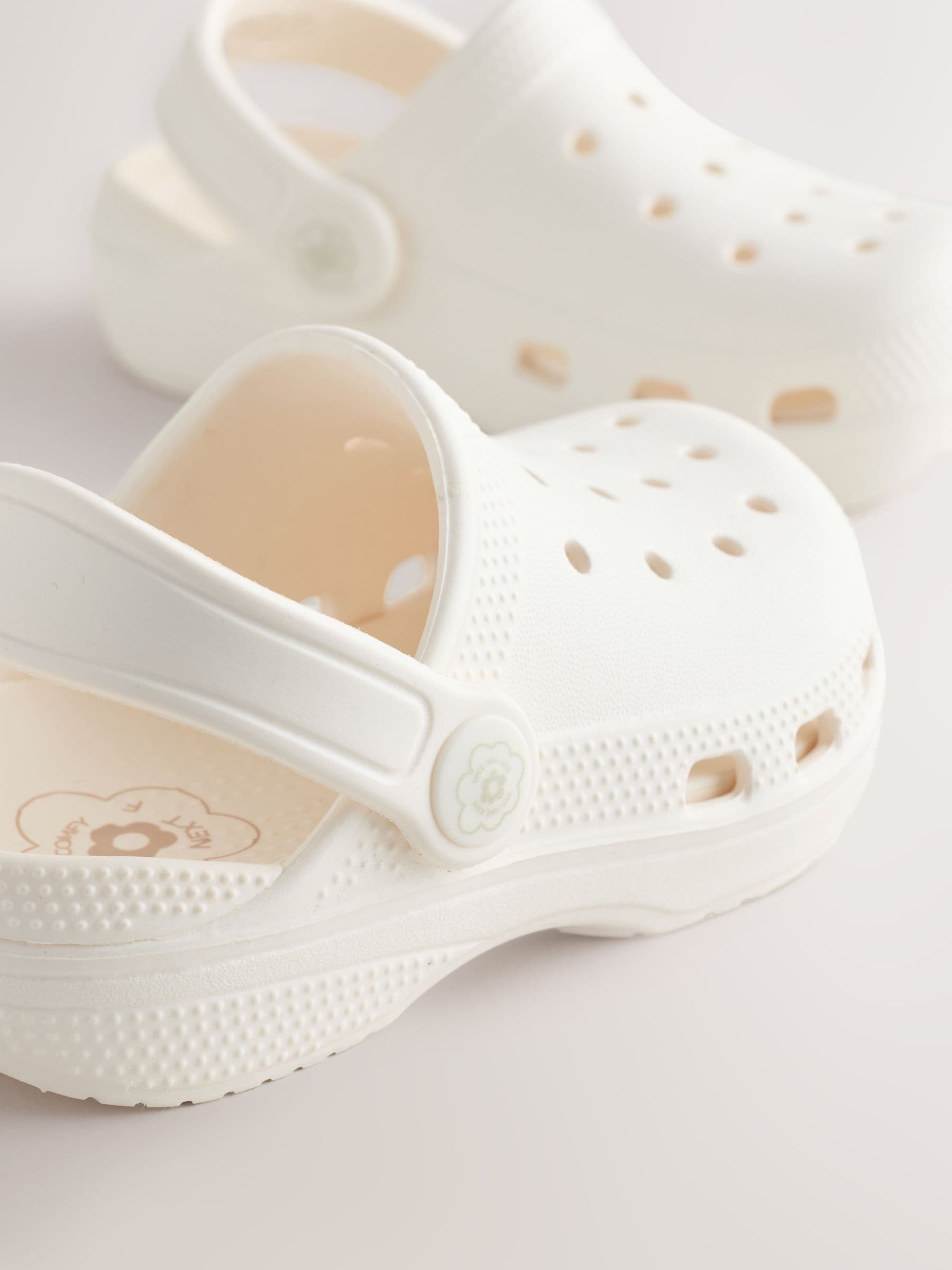 Bone Wide Fit (G) Comfort Clogs