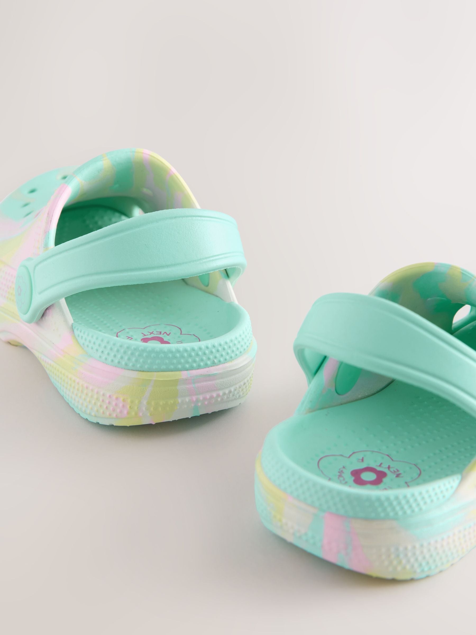 Aqua Blue Marble Wide Fit (G) Comfort Clogs