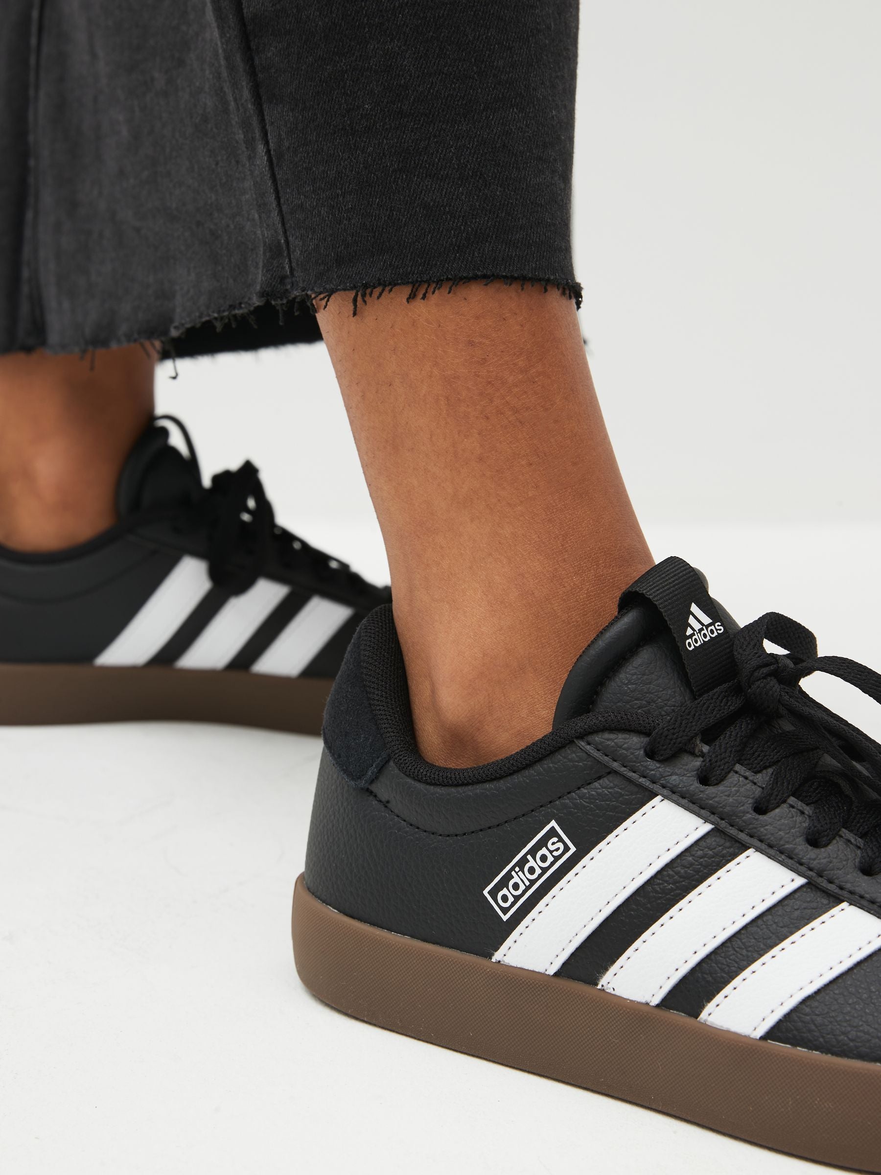 adidas Black/White VL Court 3.0 Trainers