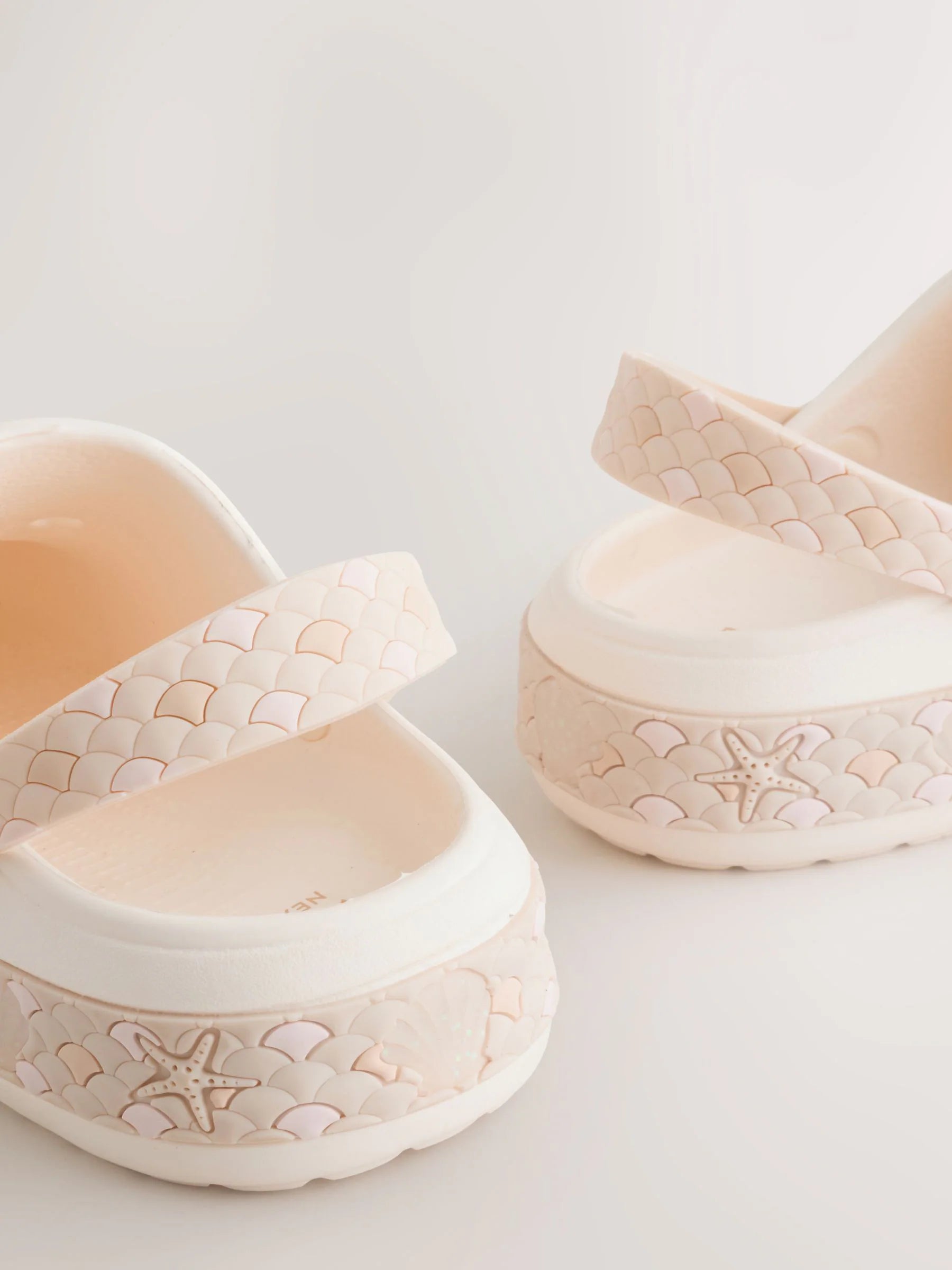 Cream Light Up Clogs