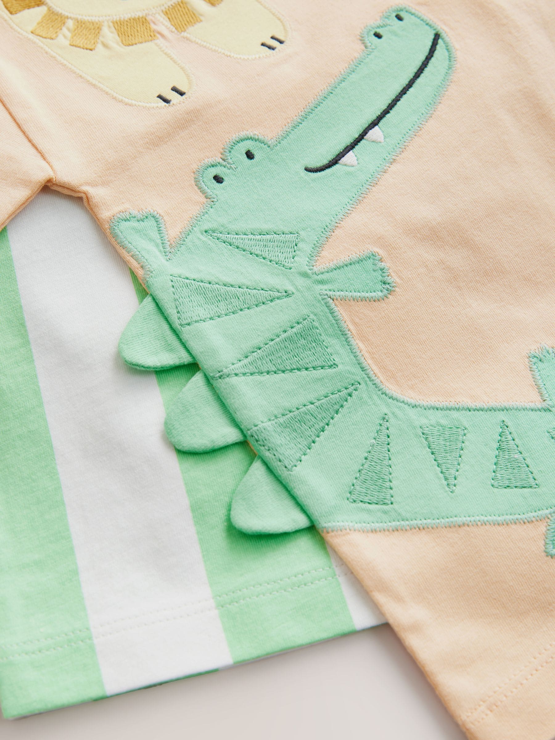 Multi Safari Animal Short Sleeve T-Shirts 4 Pack (3mths-7yrs)