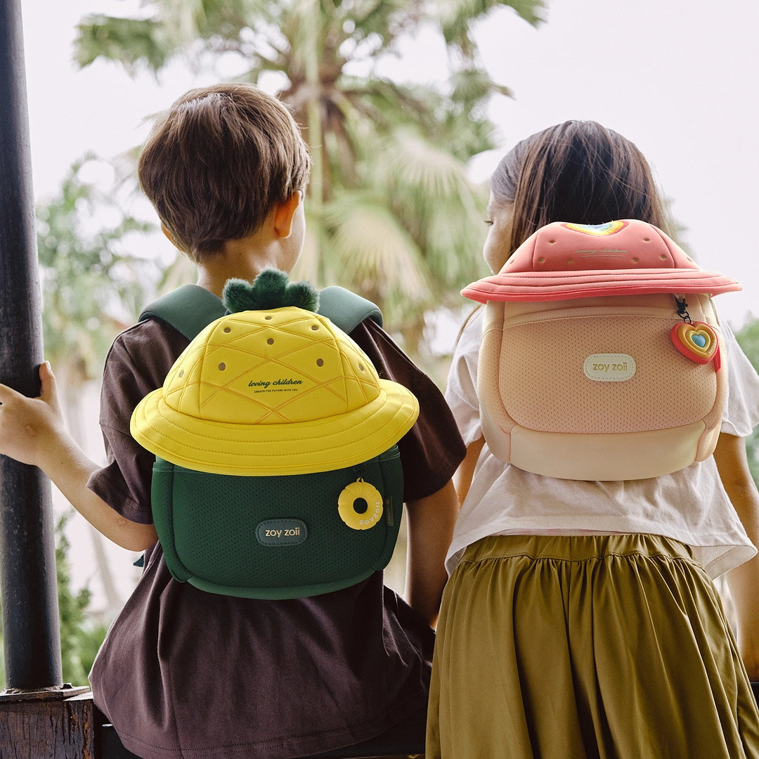 Zoyzoii – Discovery Series Kids Hat Bag: Candy Heart Rainbow